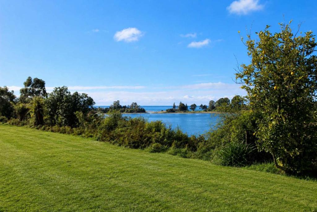 Onekaka Villa | Otere River View Villa - Golden Bay
