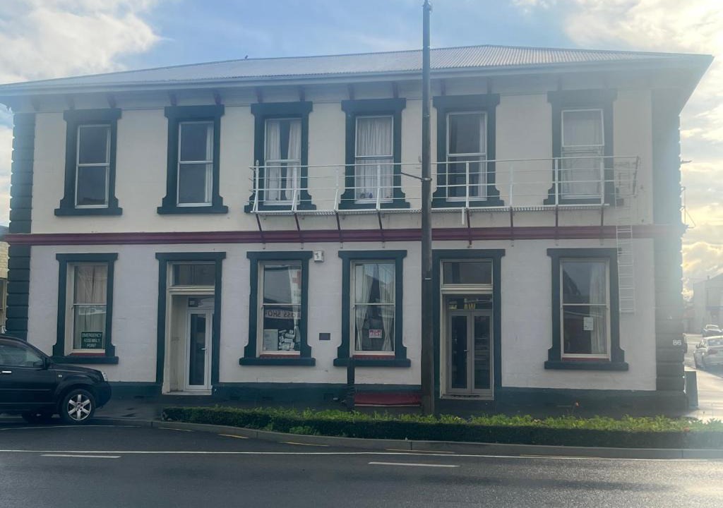 Waimate House | Paddys backpackers
