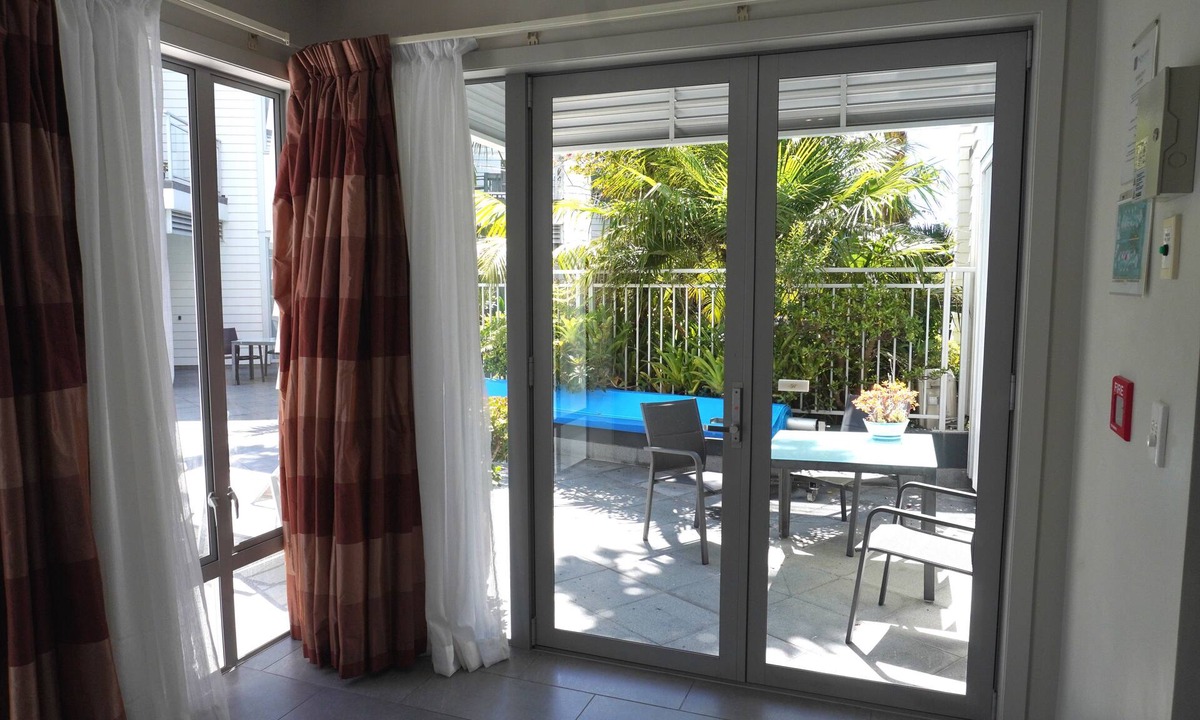 Paihia Apartment | Paihia Waterfront 1 Bedroom Apt & Pool