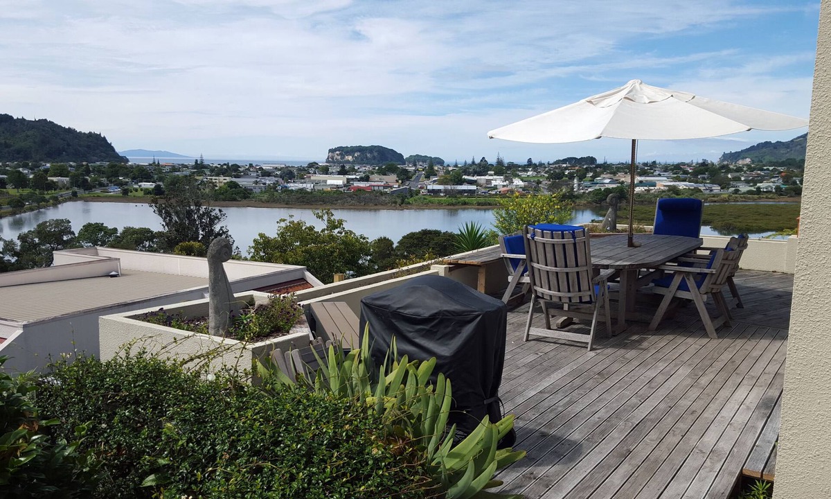 Whangamata House | Panoramic Position: Iconic Whangamata Private 4 bedroom with indoor/outdoor flow