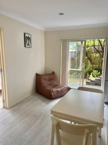 Royal Oak House | Parkside Pleasure- Seperate room