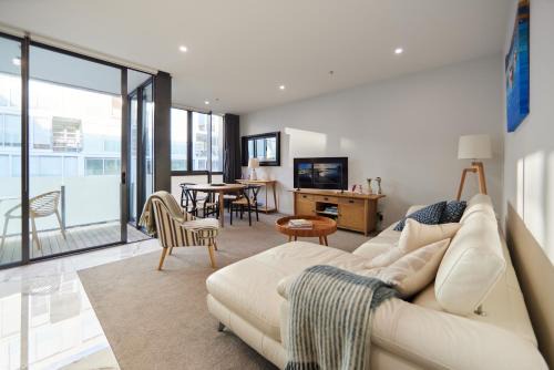 Auckland Central Business District Apartment | Pavilions Marina Apartment 102 - Wynyard Quarter Viaduct Harbour