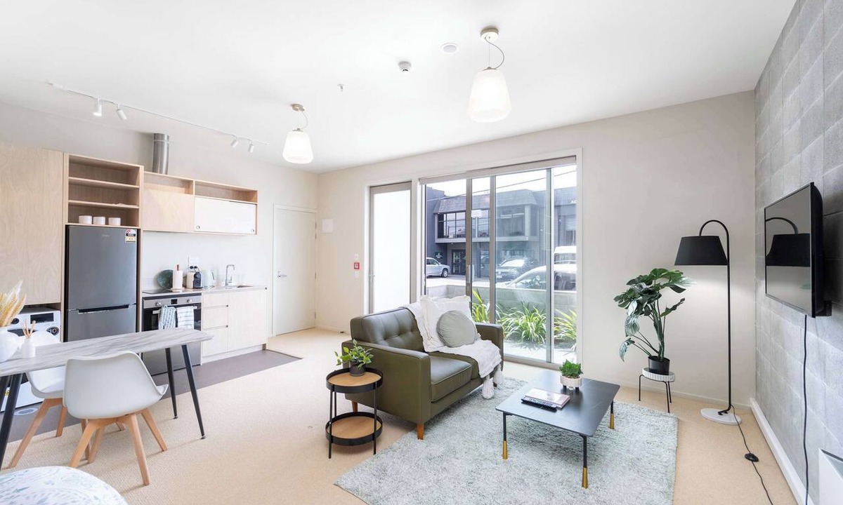Petone Apartment | Petone Studio | Balcony | Near Beach + Shops