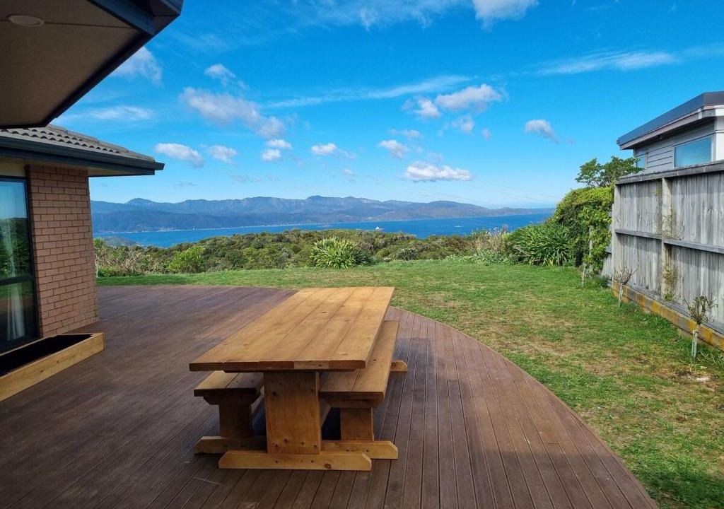 Newlands Bed & Breakfast | Private Room with Harbour View