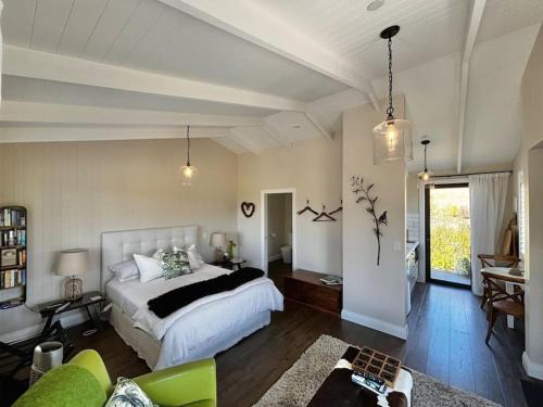 Hawkesbury Apartment | Quail Run Cottage with stunning vineyard views