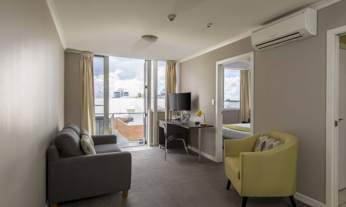 Hamilton Apartment | Quest On Ward