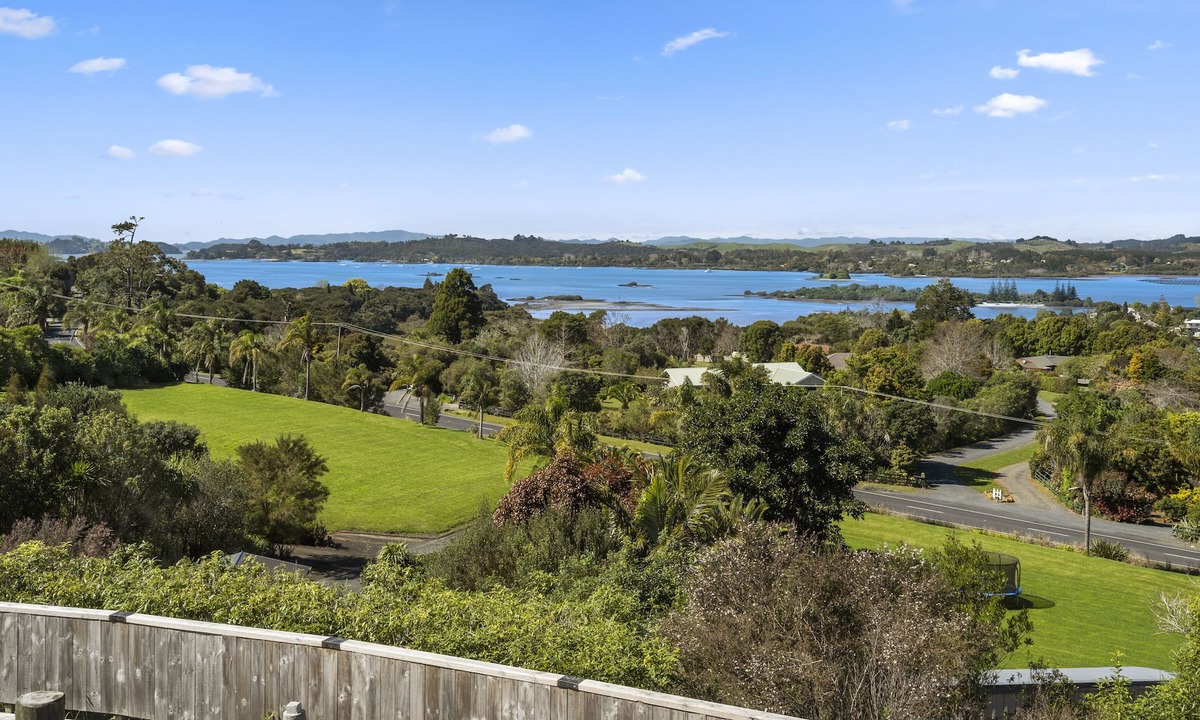 Kerikeri House | Rangitane Retreat - Two Minutes from Water Access
