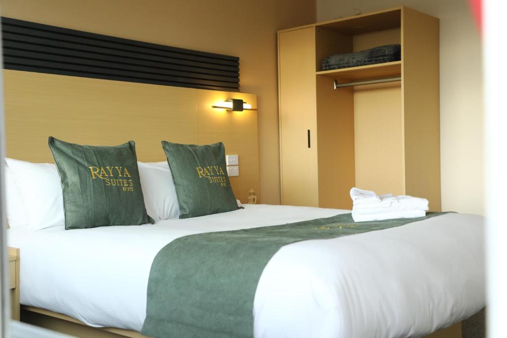 Invercargill Hotel | Rayya Suites , Invercargill