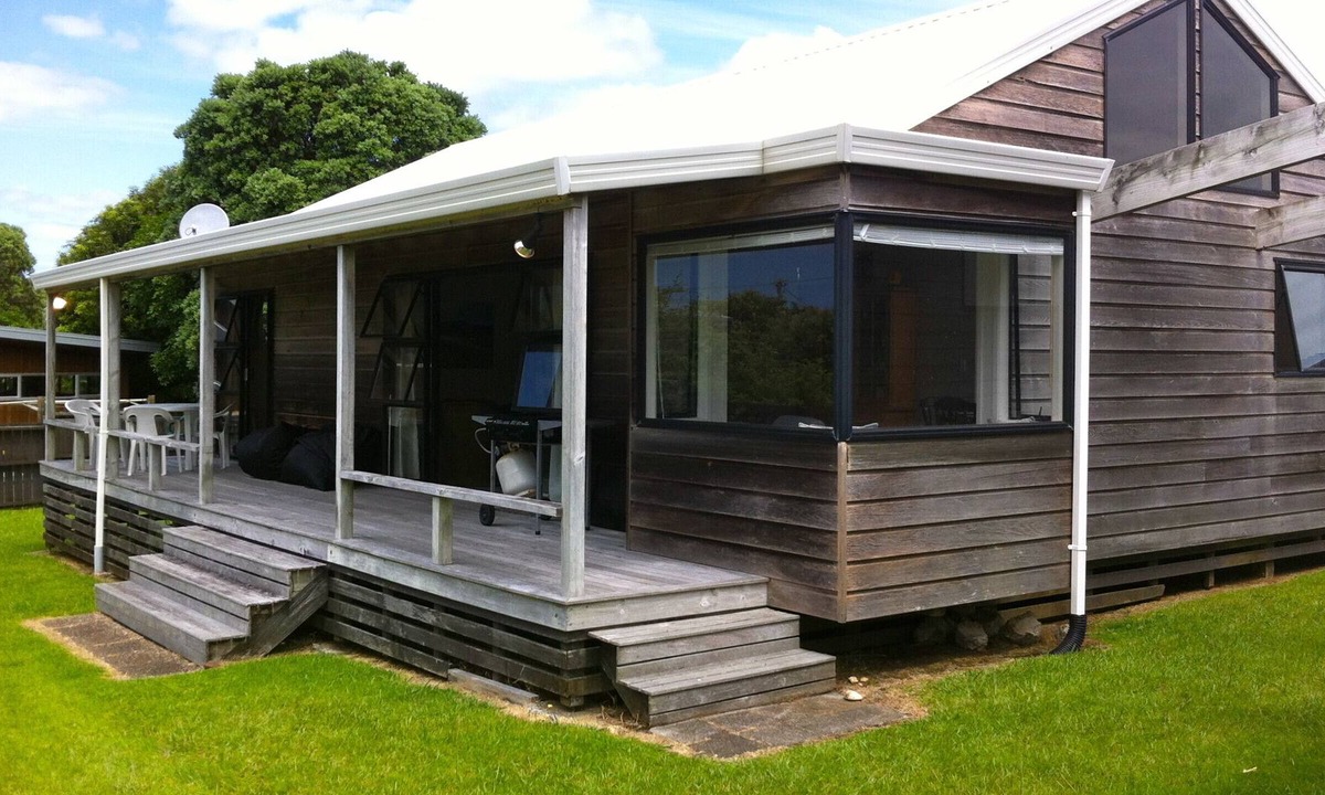 Wharekaho Cottage | RELAX AT WHAREKAHO - SIMPSONS BEACH BACH in Ferry Landing