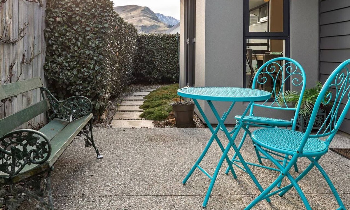 Lake Hayes House | Relax in Beautiful Lake Hayes