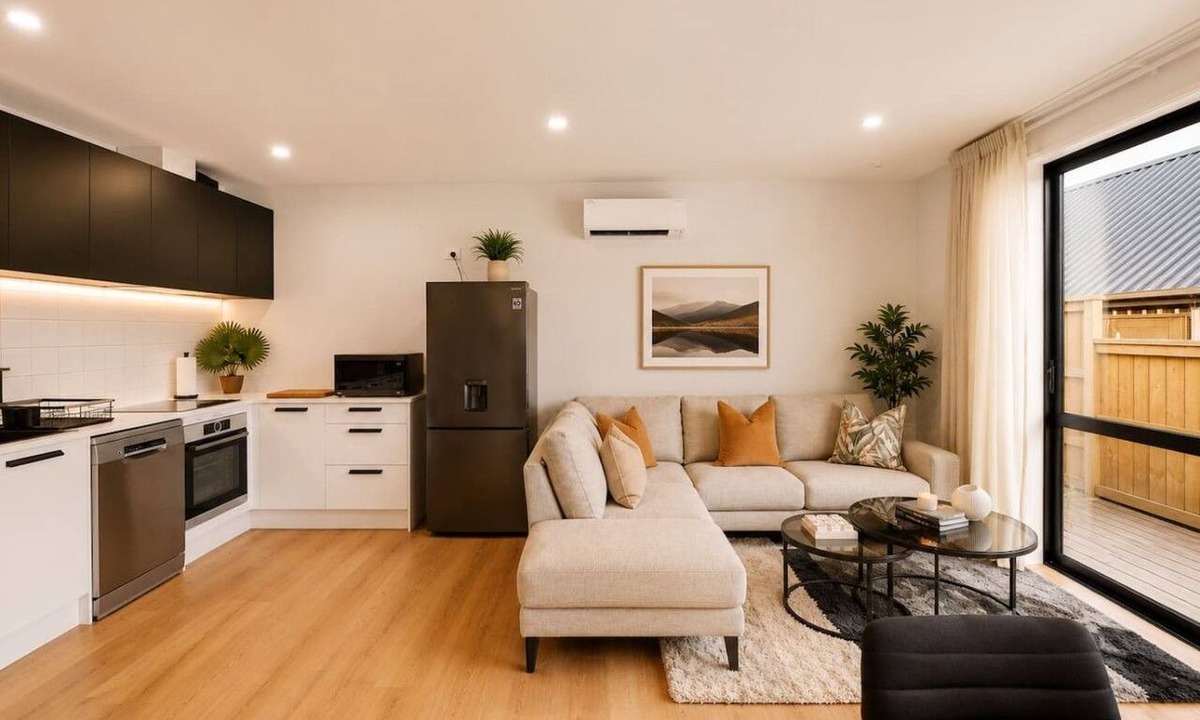 Kawarau Falls House | Remarkable Mountain Scene - A Modern Escape