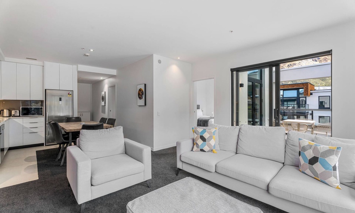 Arthur's Point House | Residence du Parc by Staysouth