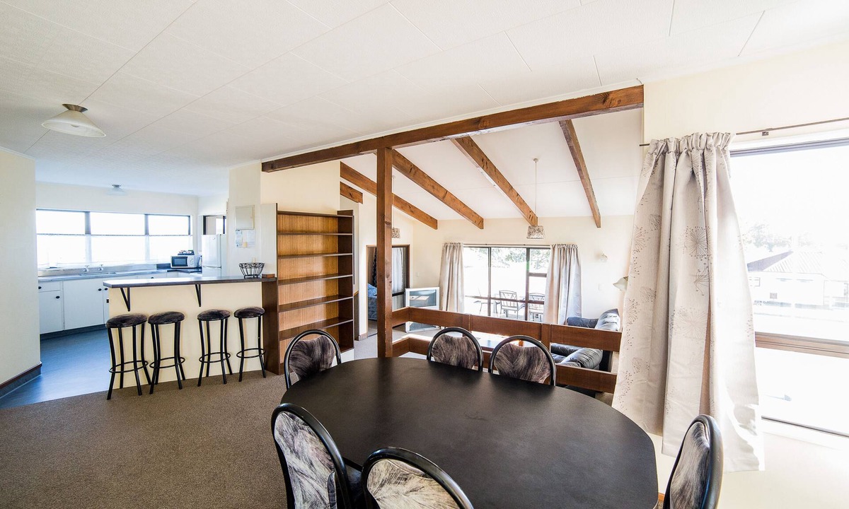 Richmond Hotel | Richmond Motel & Holiday Park