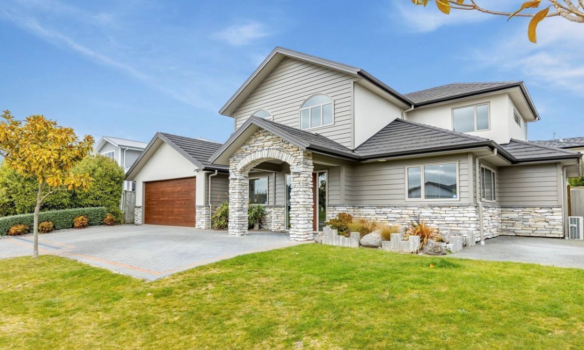 Wharewaka House | Rise and Shine