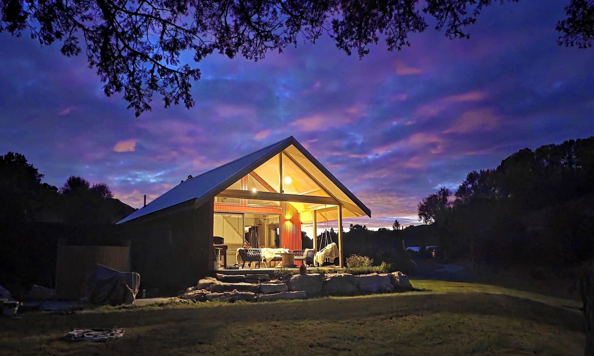Waitomo District Cabin | Riverside Family Cabin Outdoor Bath Waitomo