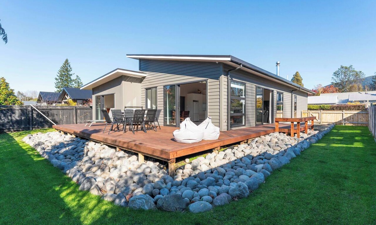 Turangi House | Riverstone Retreat - Turangi Holiday Home