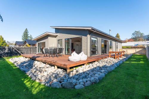 Turangi House | Riverstone Retreat - Turangi Holiday Home