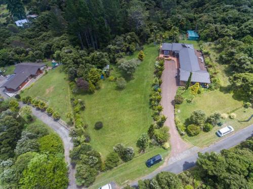 Massey House | Romantic vintage retreat away in West Auckland