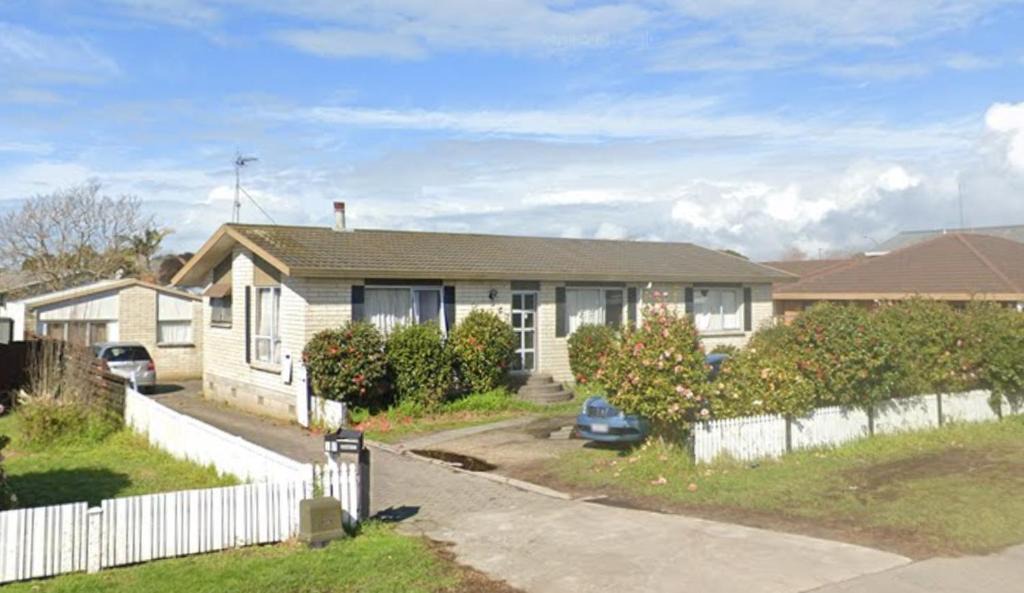 Papamoa Beach House | Rooms at Papamoa