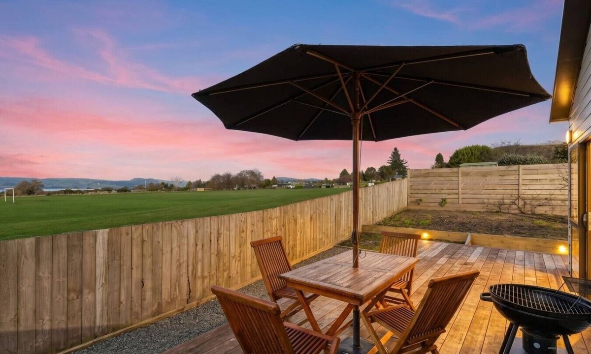 Ngongotaha House | Rotorua 3BR Adventure Base with Air-Con & Parking
