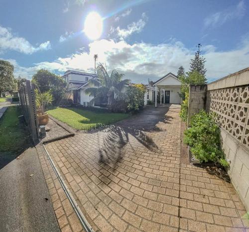 Orewa House | Sandy Toes Holiday Home Orewa