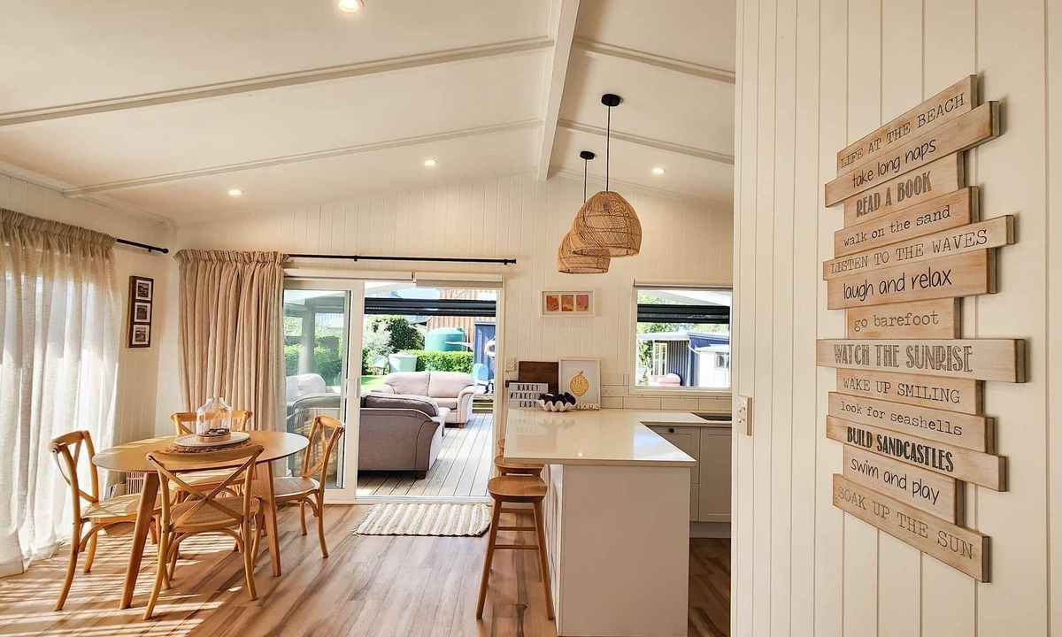Hahei House | Seashell Cottage - cosy, newly renovated, central, close to shops and beach