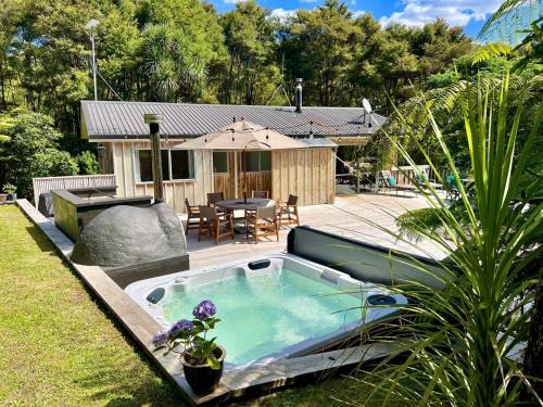 Hikuai House | Secluded Bush Retreat