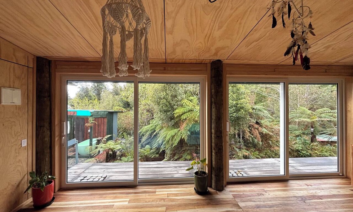 Hokitika Apartment | Shala Wellness Retreat nested at Lake Kaniere offers Peace, Nature, Yoga & Sauna
