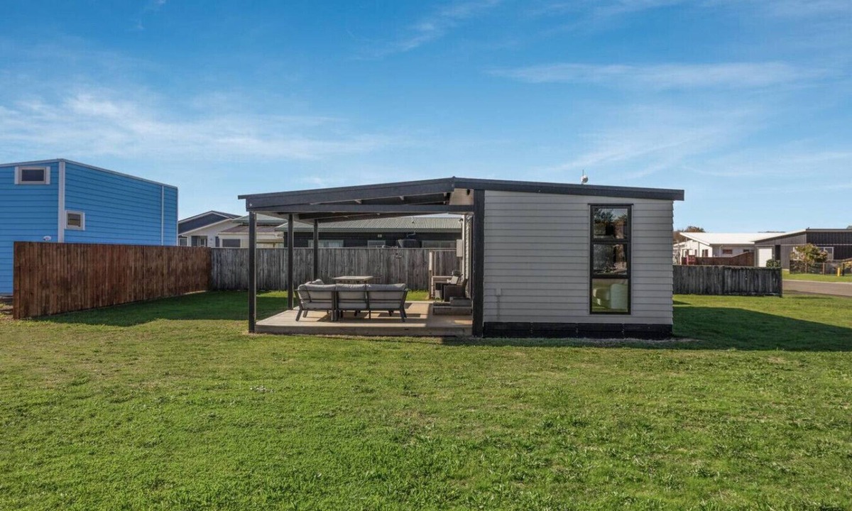 Waiotahi Apartment | Simple Pleasures- Slow down and enjoy what matters most.