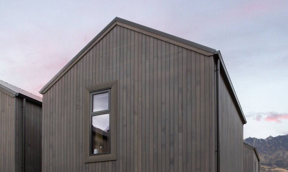 Frankton House | Ski Villa with Carpark 49, Brand-new Snow Retreat!
