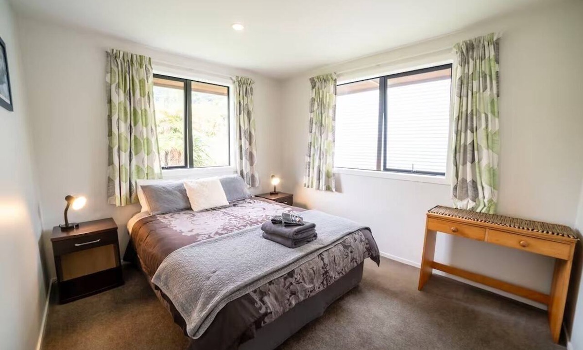 Franz Josef Glacier House | Slice of paradise in Glacier Country