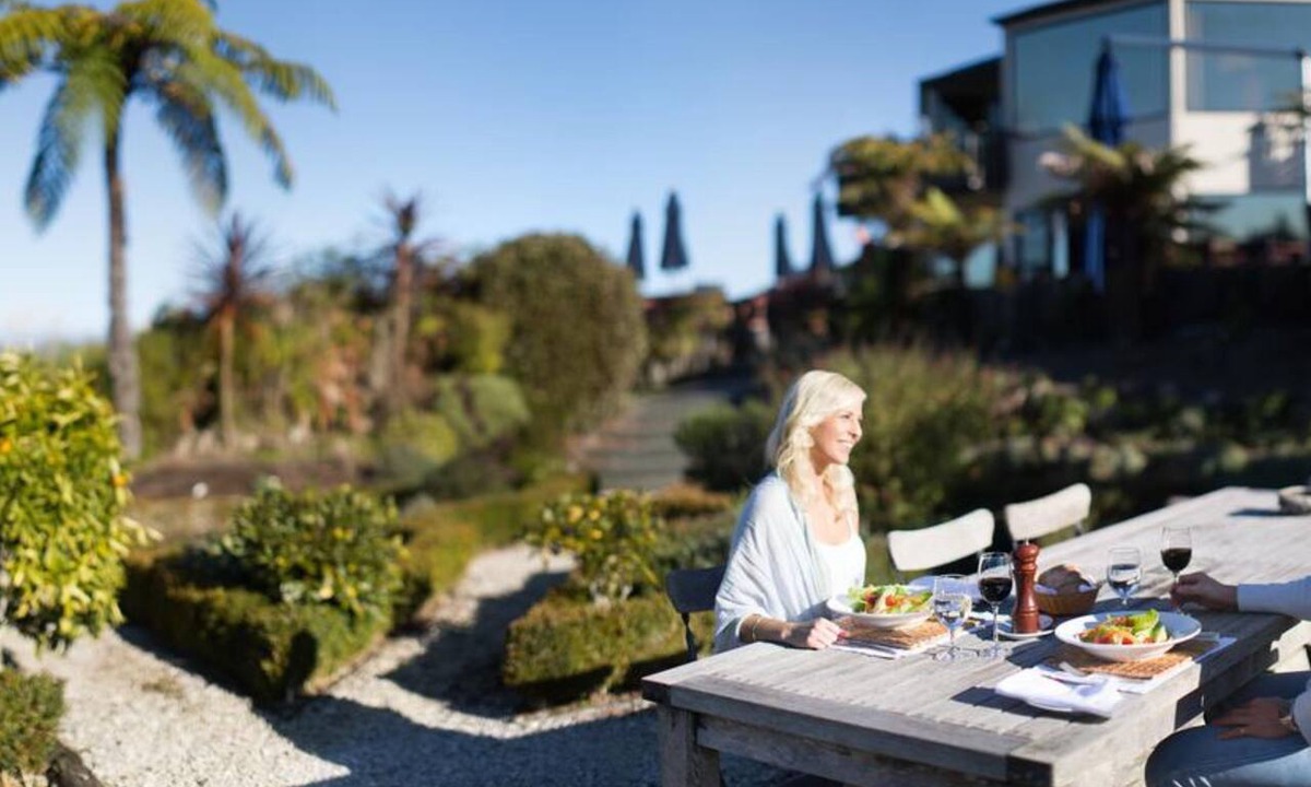 Lake Tarawera Cabin | Solitaire Lodge