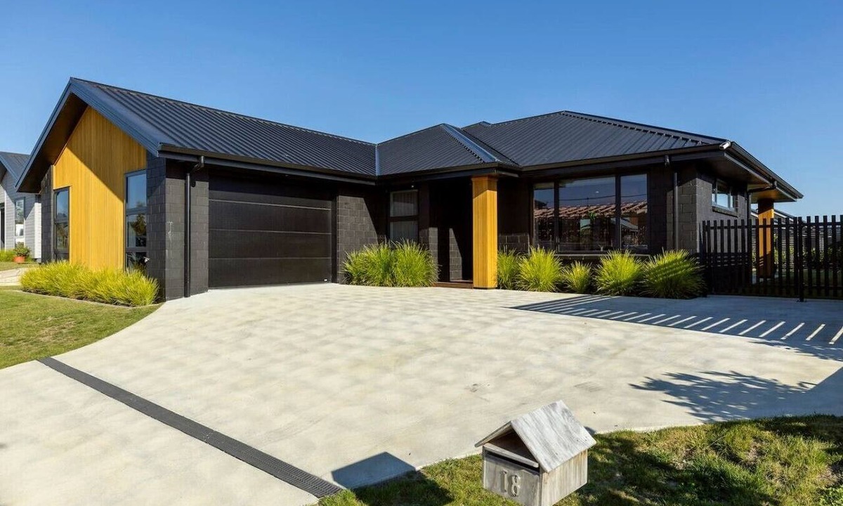 Wharewaka House | Spacious Taupō Home - Arcade, Games, Walk to Lake