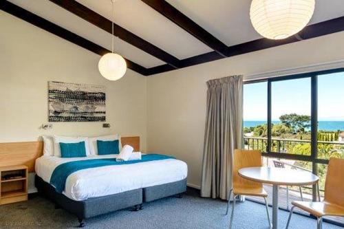 Kaiteriteri House | Studio Sea View Upper Level