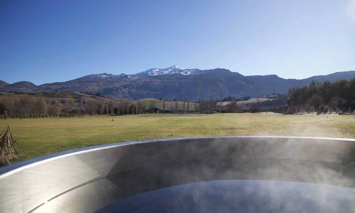 Speargrass Flat Ski Chalet | Stunning Chalet in Rural Queenstown