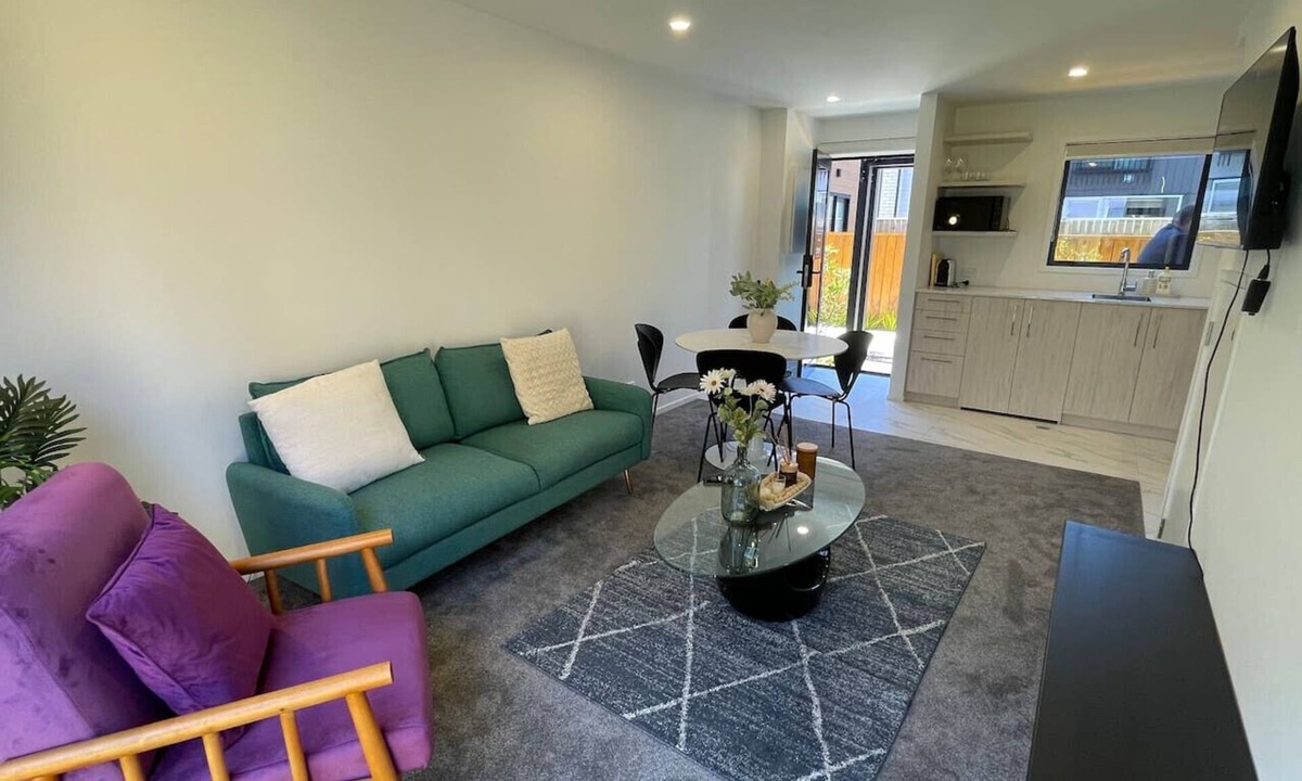 Avondale Apartment | Stylish 1 Bed 1 Bath Retreat