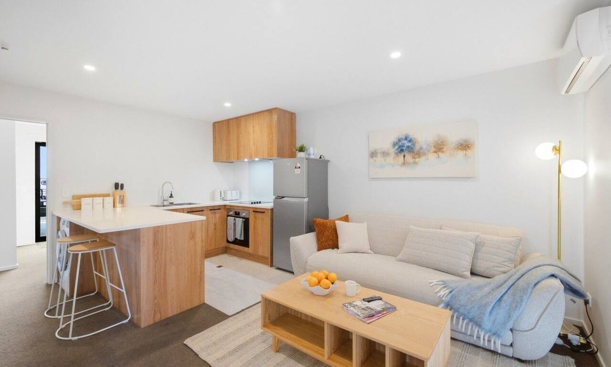 Linwood House | Stylish 3BR Ensuite, CBD, Car Park, Stadium Nearby