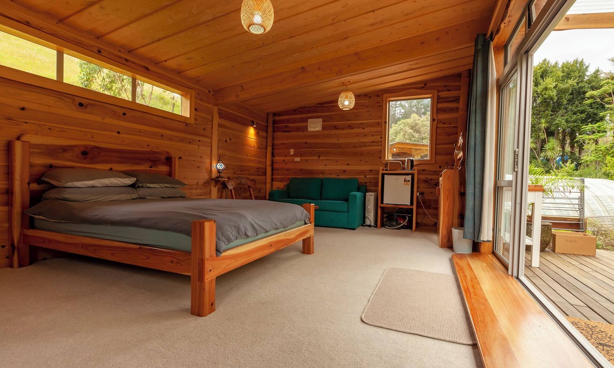 Taupo Bay Cabin | Sub-Tropical Paradise Retreat Willow Creek Cabin, Infra-Red Sauna