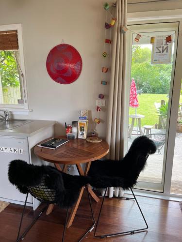 Otaki Bed & Breakfast | Sundari Retreat
