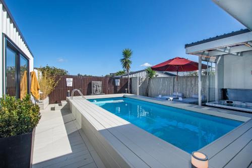 Mangawhai Heads House | Sunkissed Pool Villa - Mangawhai Holiday Home