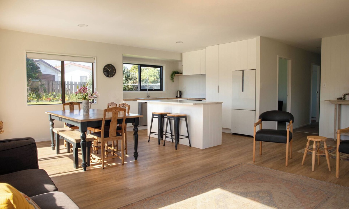 Mount Maunganui House | Sunny, Stylish & Spacious – Perfect for Families!