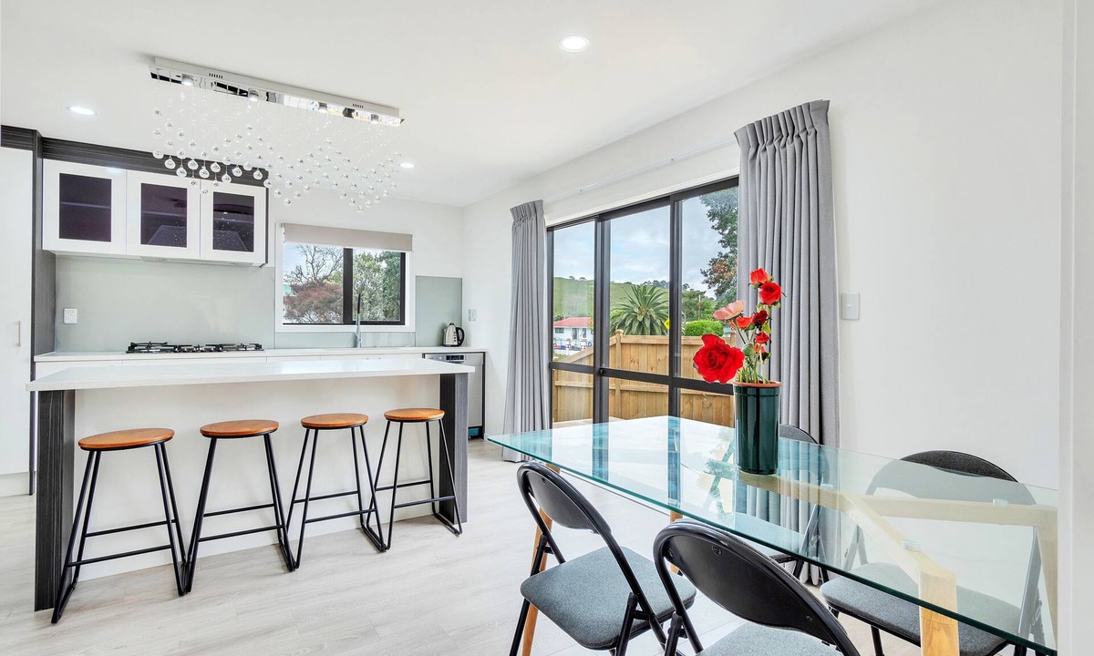Mangere House | Superb Holiday Home near Airport