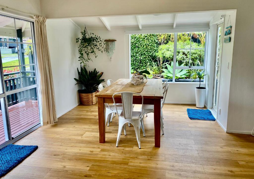 Tairua House | Tairua Tides - Relaxed Coastal Retreat