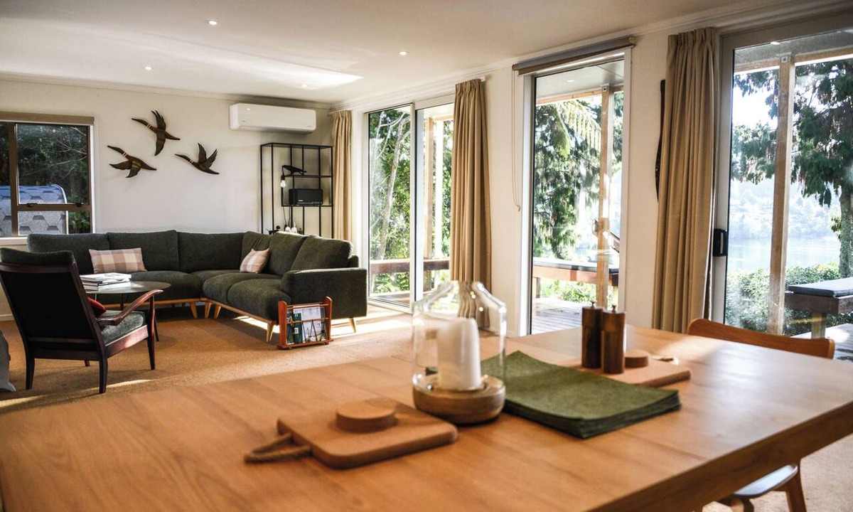 Lake Tarawera House | Tarawera Lakehouse - Waterfront with Sauna, Jetty, Boat House & Espresso Machine
