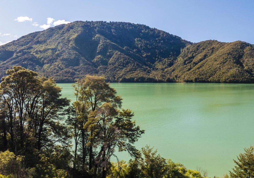 Havelock House | Tepuia Cottage - Havelock Holiday Retreat