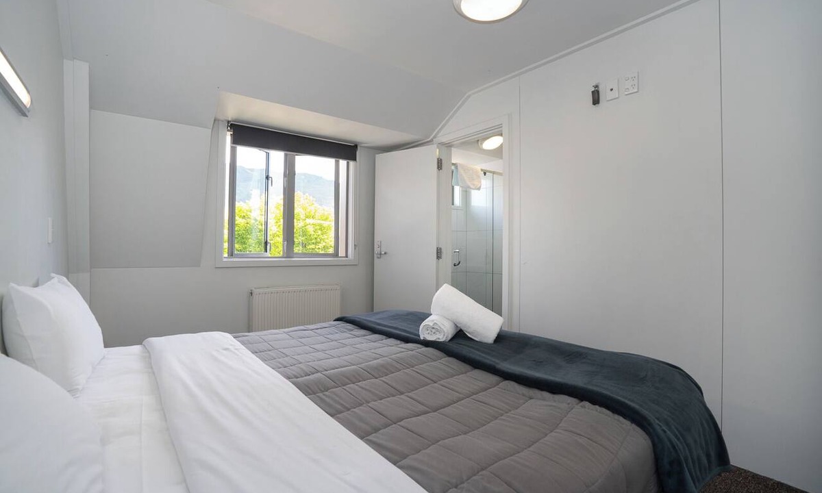 Wanaka Hostel | The Brownston Hostel