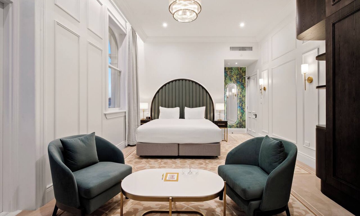 Cambridge Hotel | The Clements Hotel