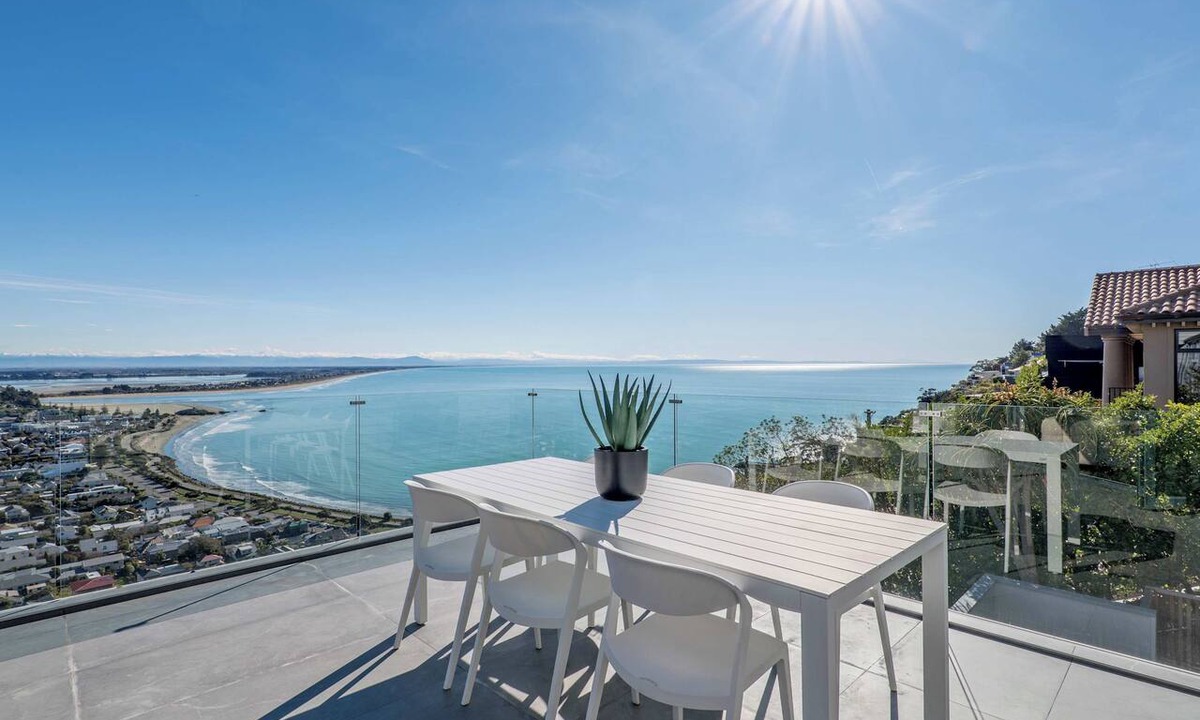 Sumner House | The Coastal Haven Villa