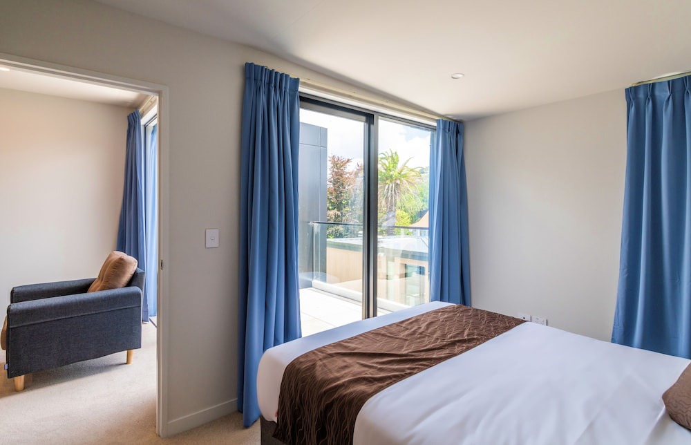 Epsom Apartment | The Edgerley Suites