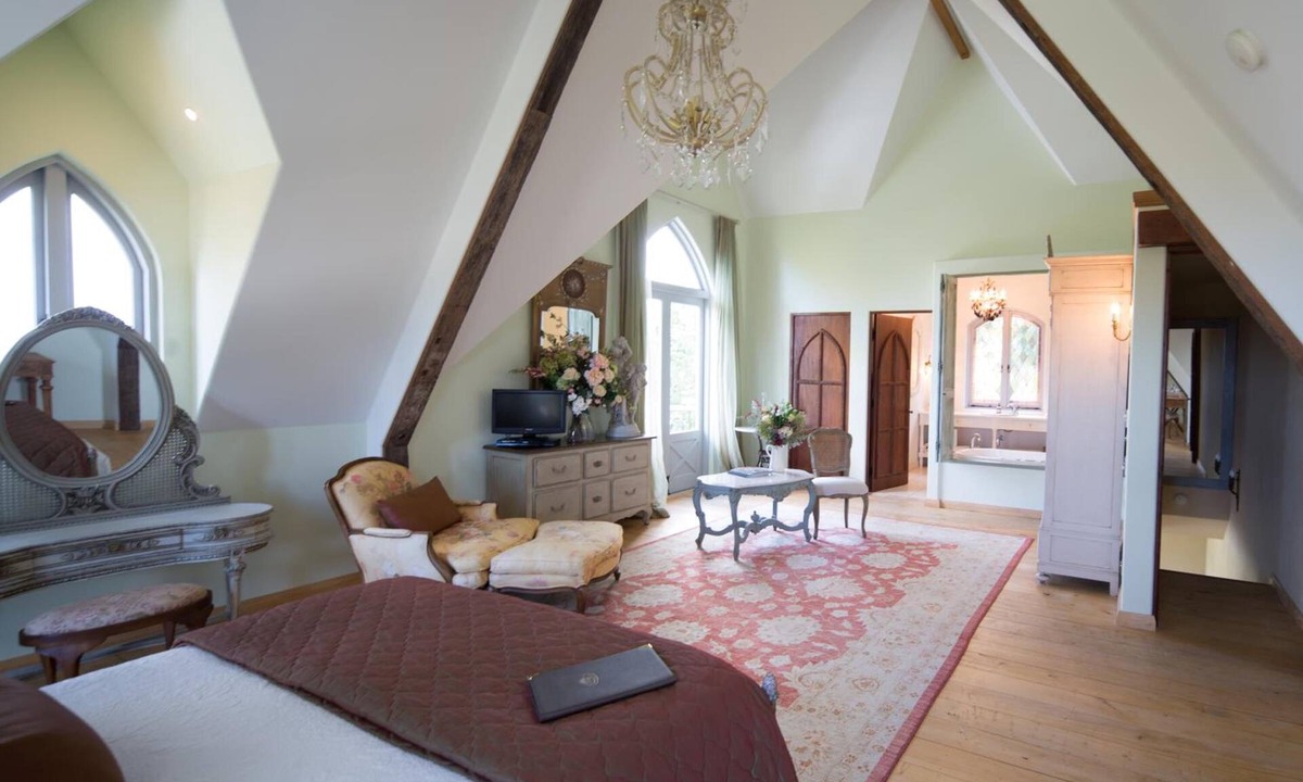 Whakamarama Bed & Breakfast | The French Country House